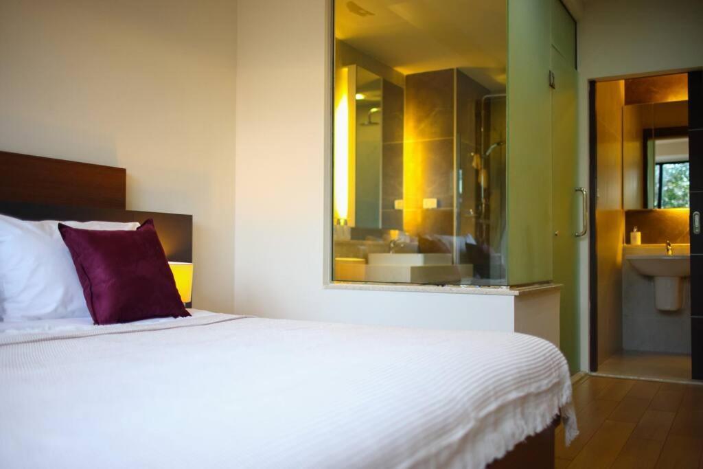 Specious Luxury 2 Bedrooms Apt. Chiang Mai Exterior foto