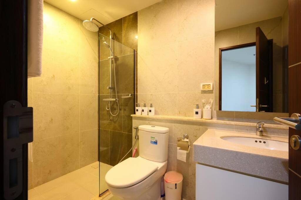 Specious Luxury 2 Bedrooms Apt. Chiang Mai Exterior foto